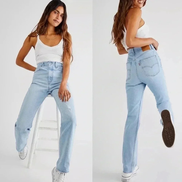 Levi’s High Rise 70s Slim Straight Light Wash Jeans Size 26 - Picture 1 of 12